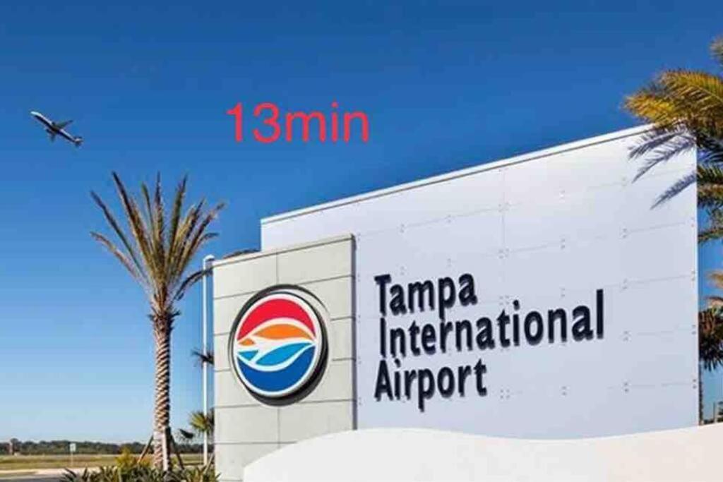 Grey Novo Studio + Free-Parking&Wifi Tampa Esterno foto